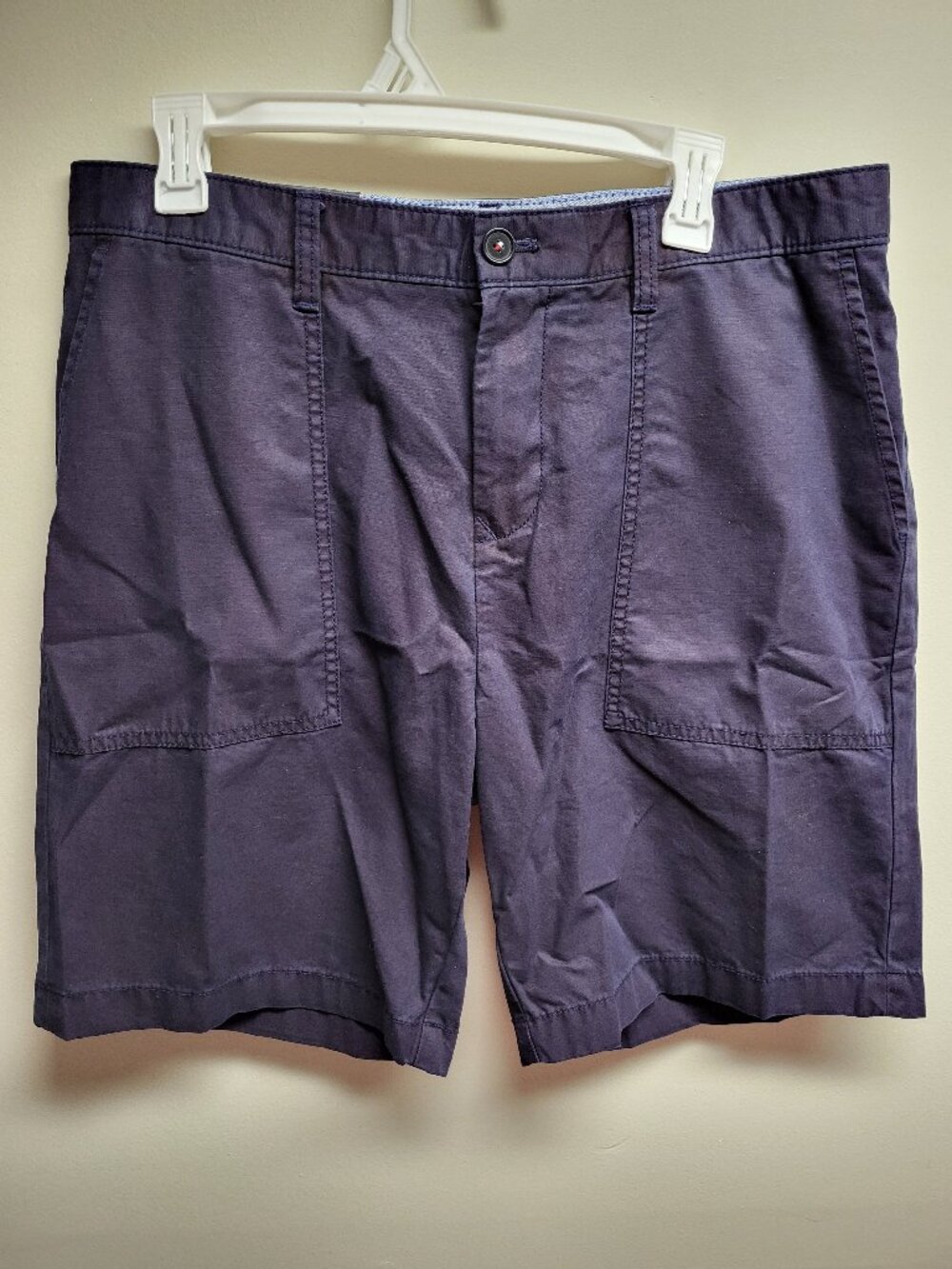 Tommy Hilfiger Men's Navy Cargo Shorts Size 33 9" Inseam 100% Cotton